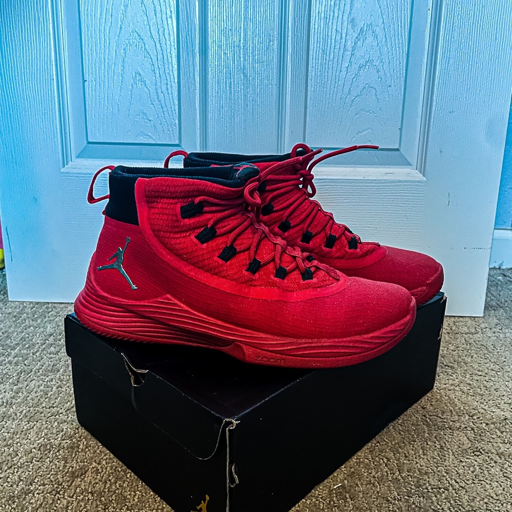 A1-AUTHENTIC, Jordan Superfly’s , size 11.5 , Perfect condition